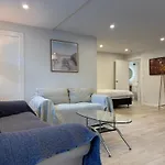 66 Express Luxury Apartment In New Market