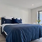 66 Express Luxury Apartment In New Market